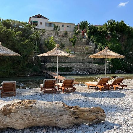 River Escape Villa - Private Beach, Scenic View & Bbq Tepelene Exterior photo