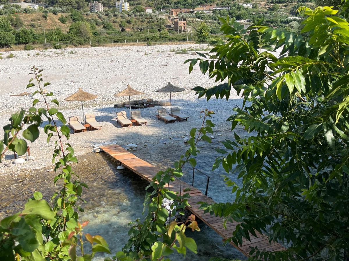River Escape Villa - Private Beach, Scenic View & Bbq Tepelene Exterior photo