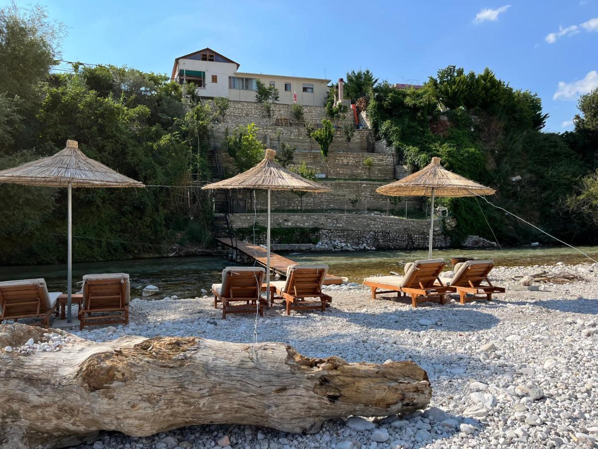 River Escape Villa - Private Beach, Scenic View & Bbq Tepelene Exterior photo
