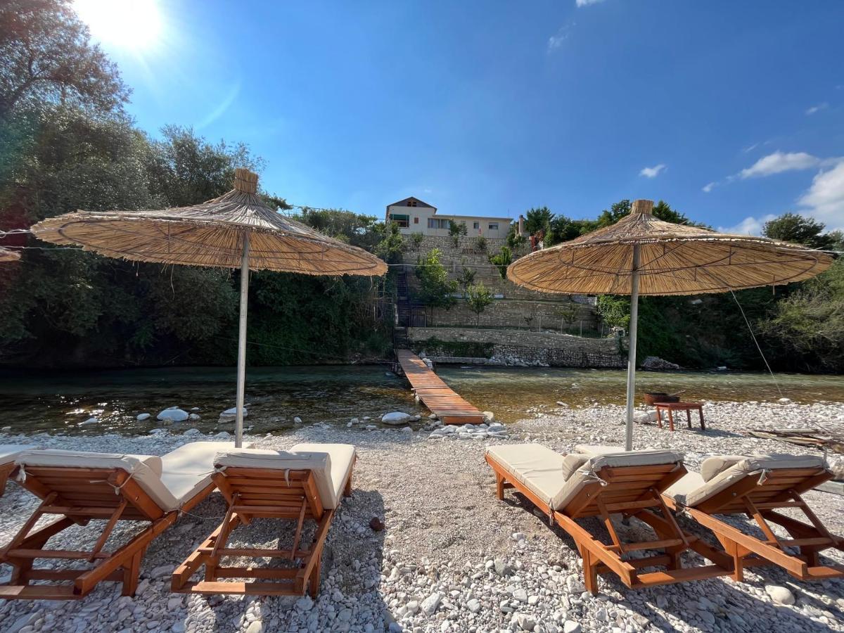 River Escape Villa - Private Beach, Scenic View & Bbq Tepelene Exterior photo